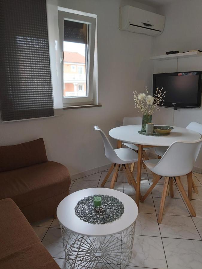 Ferienwohnung Mit 2 Schlafzimmer Oder Studio Apartment - Istrien-Fiorini Brtonigla Εξωτερικό φωτογραφία