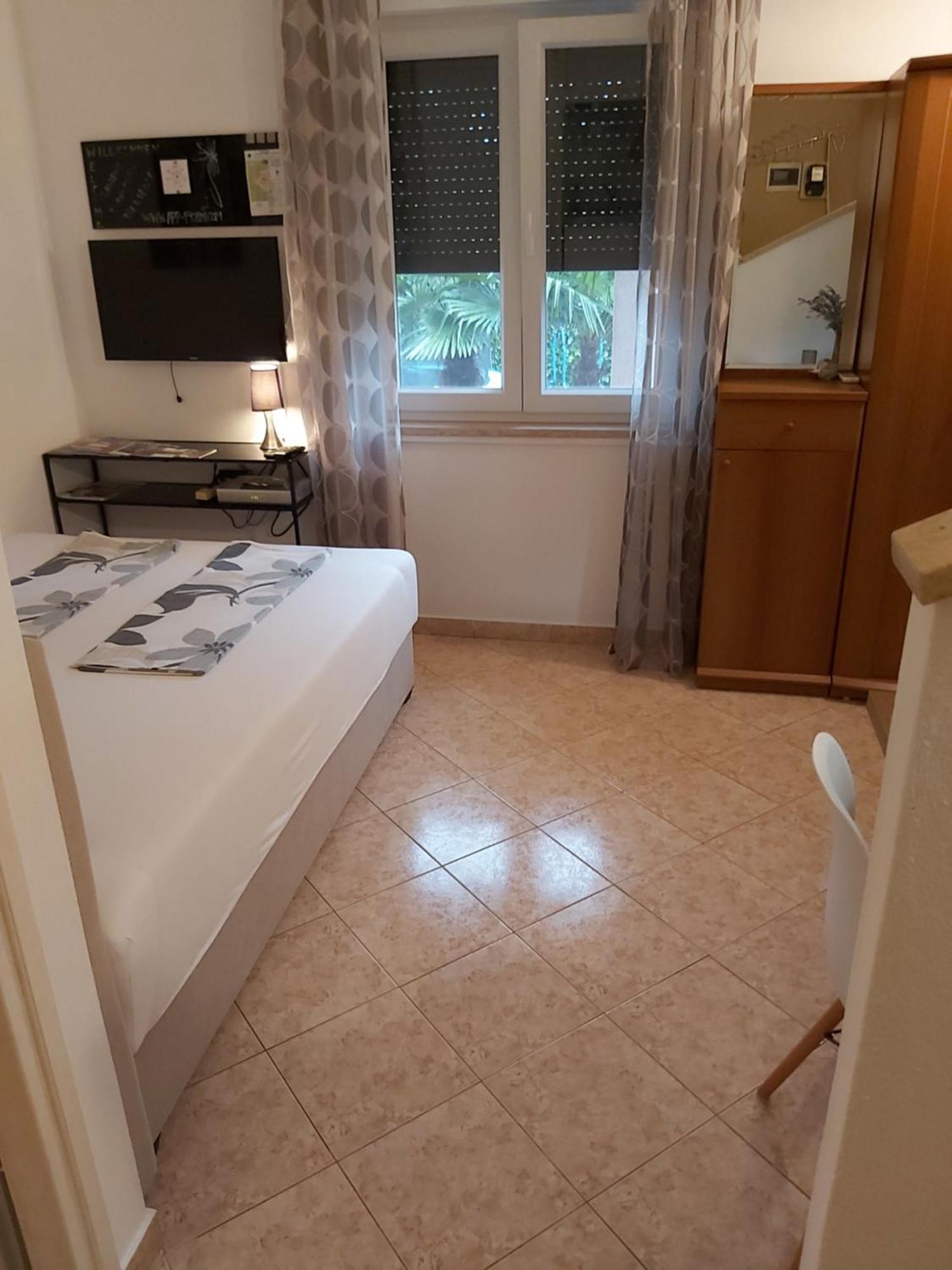 Ferienwohnung Mit 2 Schlafzimmer Oder Studio Apartment - Istrien-Fiorini Brtonigla Εξωτερικό φωτογραφία
